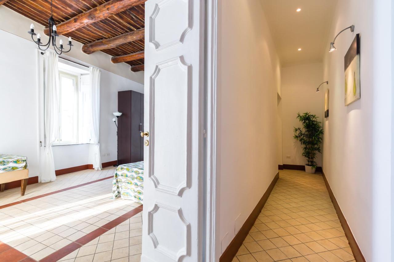 Lopez 20 A Big Family Apartment By Napoliapartments Eksteriør bilde