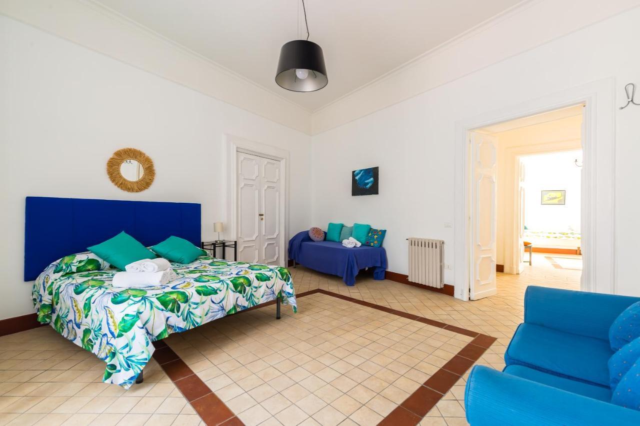 Lopez 20 A Big Family Apartment By Napoliapartments Eksteriør bilde